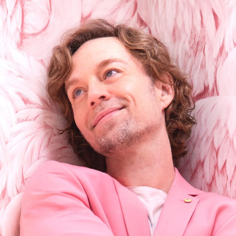 Savage Garden’s Darren Hayes Releases New Album ‘Homosexual’ OUT FRONT