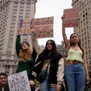 Protesters fighting for abotion rights which includes mifepristone