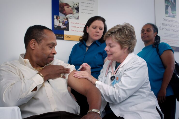A man getting a vaccine