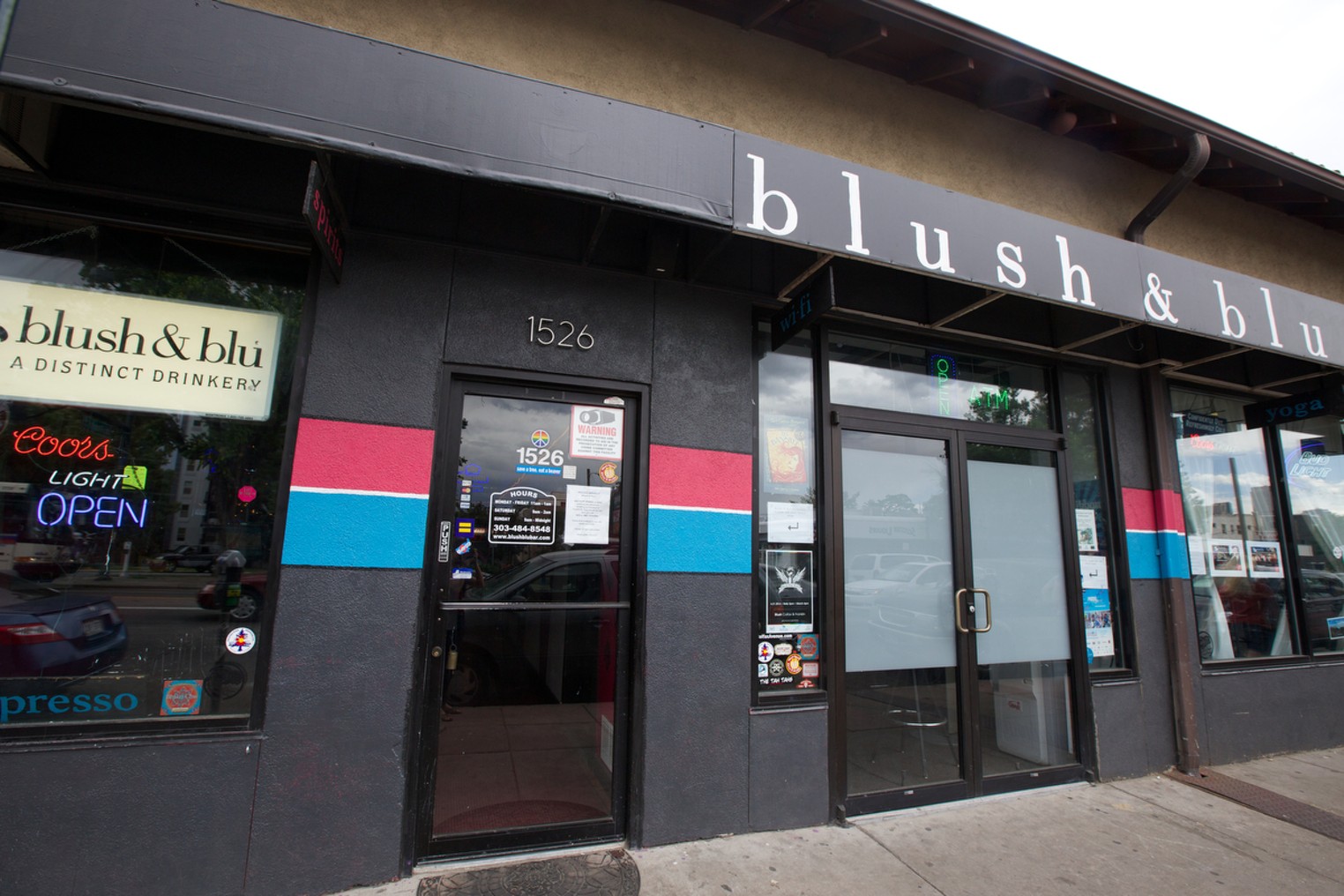 Blush & Blu storefront