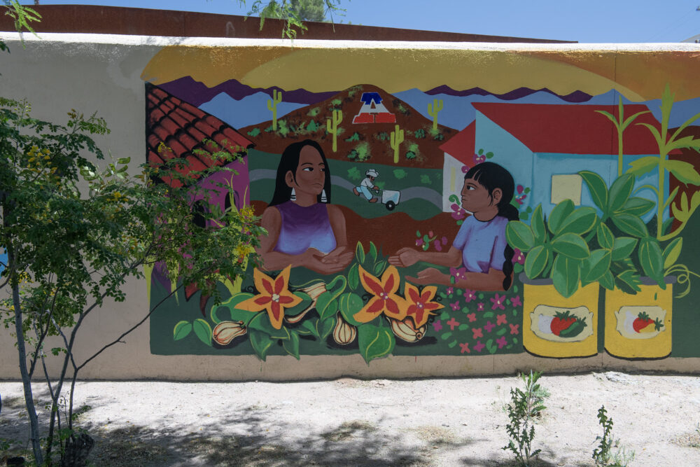 A mural at Galeria Milotera
