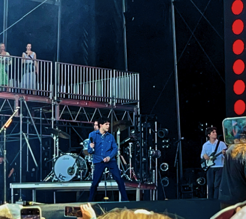 Stephen Sanchez onstage