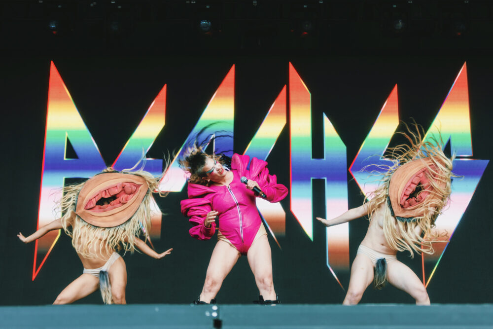 Peaches with 2 dancers shaped like female anatomy