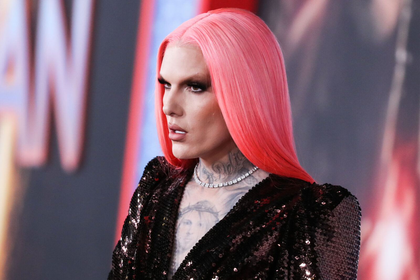 Jeffree Star Defends Charlie Kirk's Transphobia - OUT FRONT